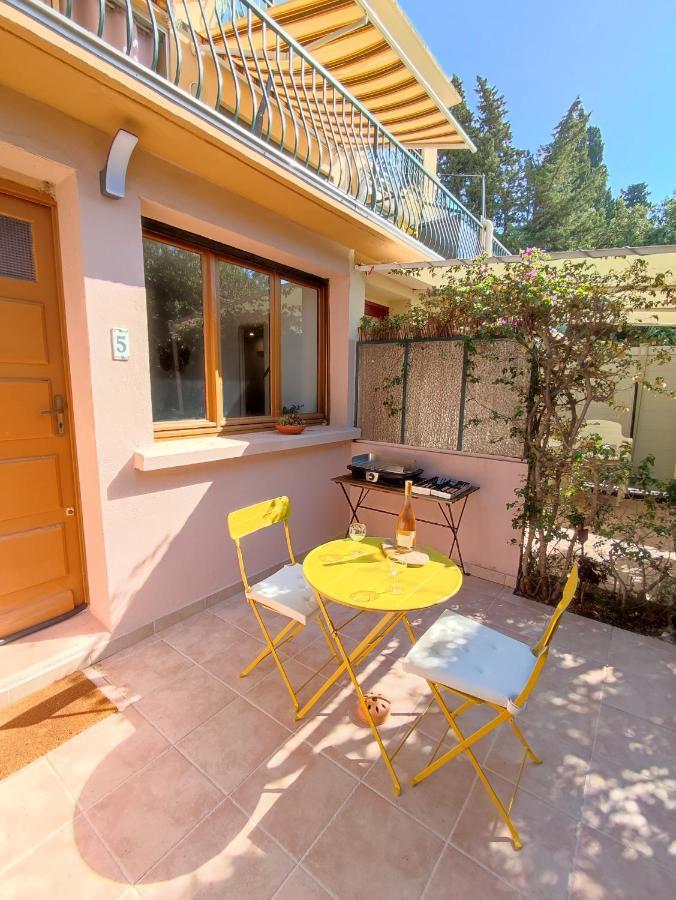 Charmant Studio Lavandou - 500M Plage Le Lavandou Exterior photo
